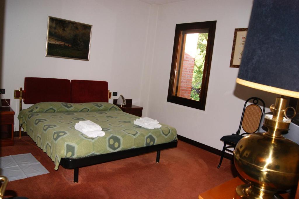 Hotel La Tagliolina Monteveglio Zimmer foto